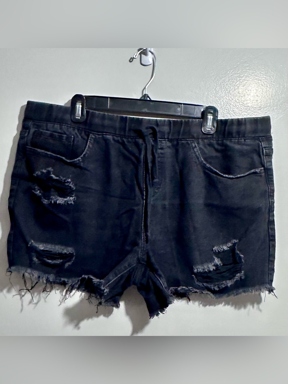 YMI Black Distressed Denim Jean Shorts with Frayed Hem Size XL (1362)